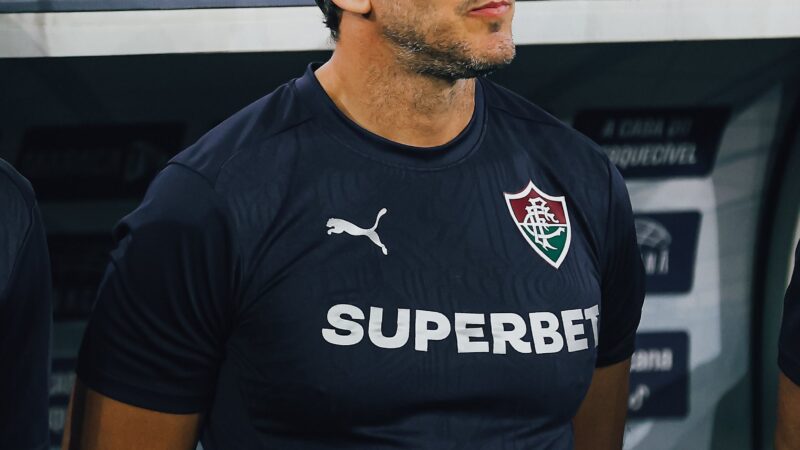 Zubeldía vive maior momento de pressão no Fluminense às vésperas de decisão na Libertadores