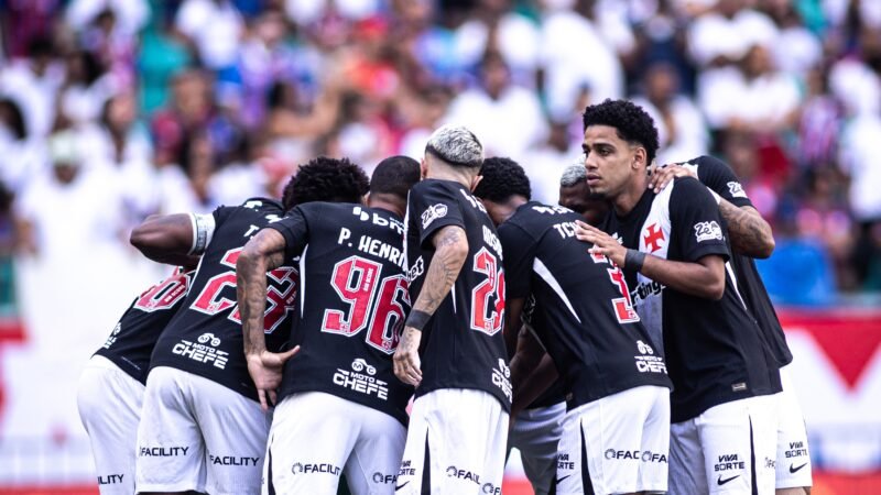 Vasco lidera ranking de jogos sem sofrer gols com Pedro Emanuel, e defesa será trunfo em confronto direto
