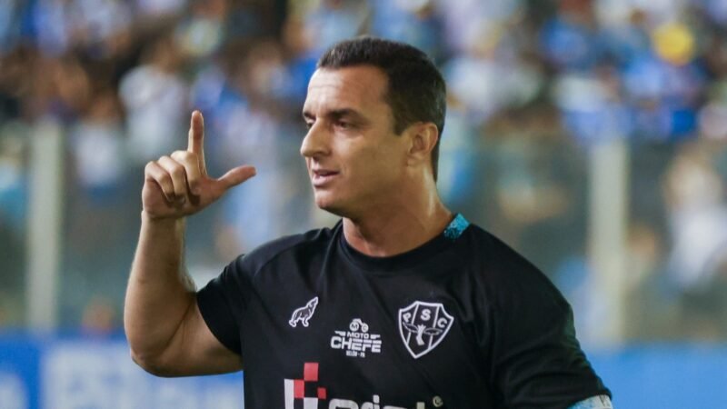 Vídeo com alerta de técnico Júnior Rocha aos jogadores do Paysandu viraliza; veja