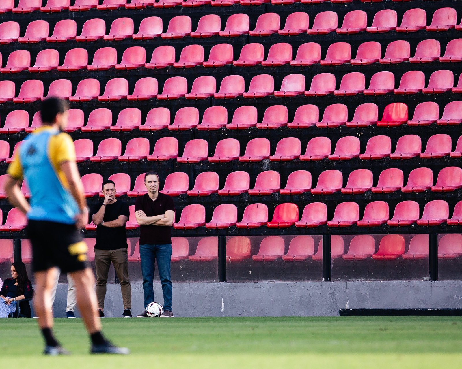 Sport amplia folha salarial e prepara últimas contratações com cautela para reta final da Série B
