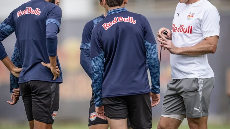 Provável escalação: Bragantino faz treino tático e encerra preparação para enfrentar o São Paulo