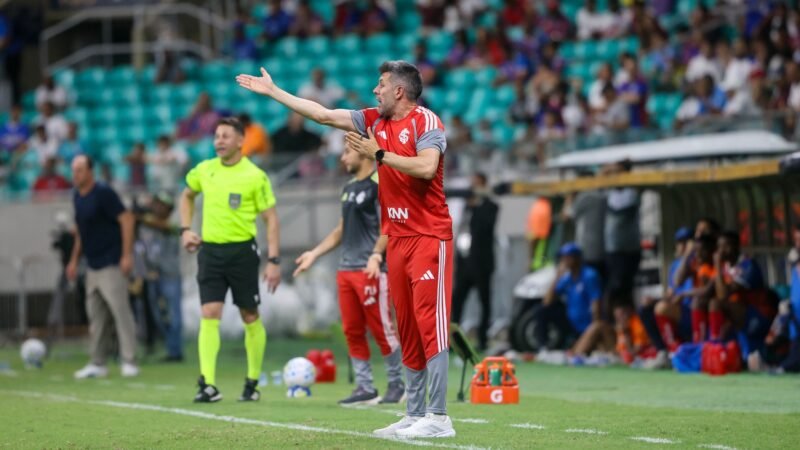 Pezzolano diz que Inter é obrigado a passar no Gre-Nal e alerta sobre Brasileirão: “Ganhar urgente”