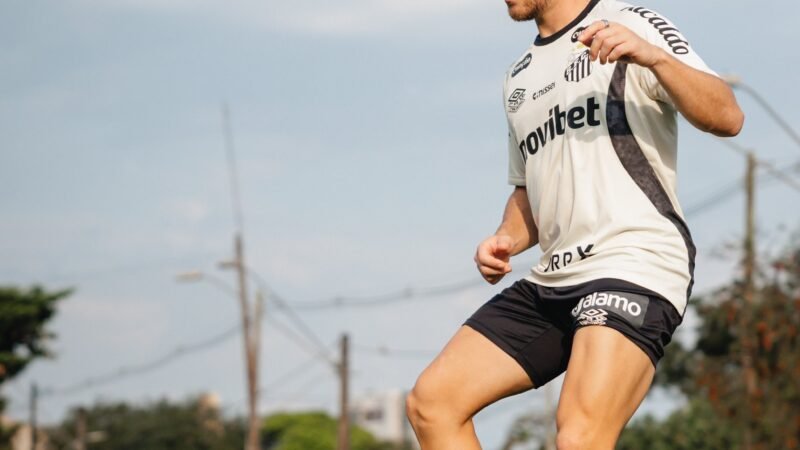 Escalação do Santos: Gustavinho deve perder clássico na Copa do Brasil; Arthur faz primeiro treino