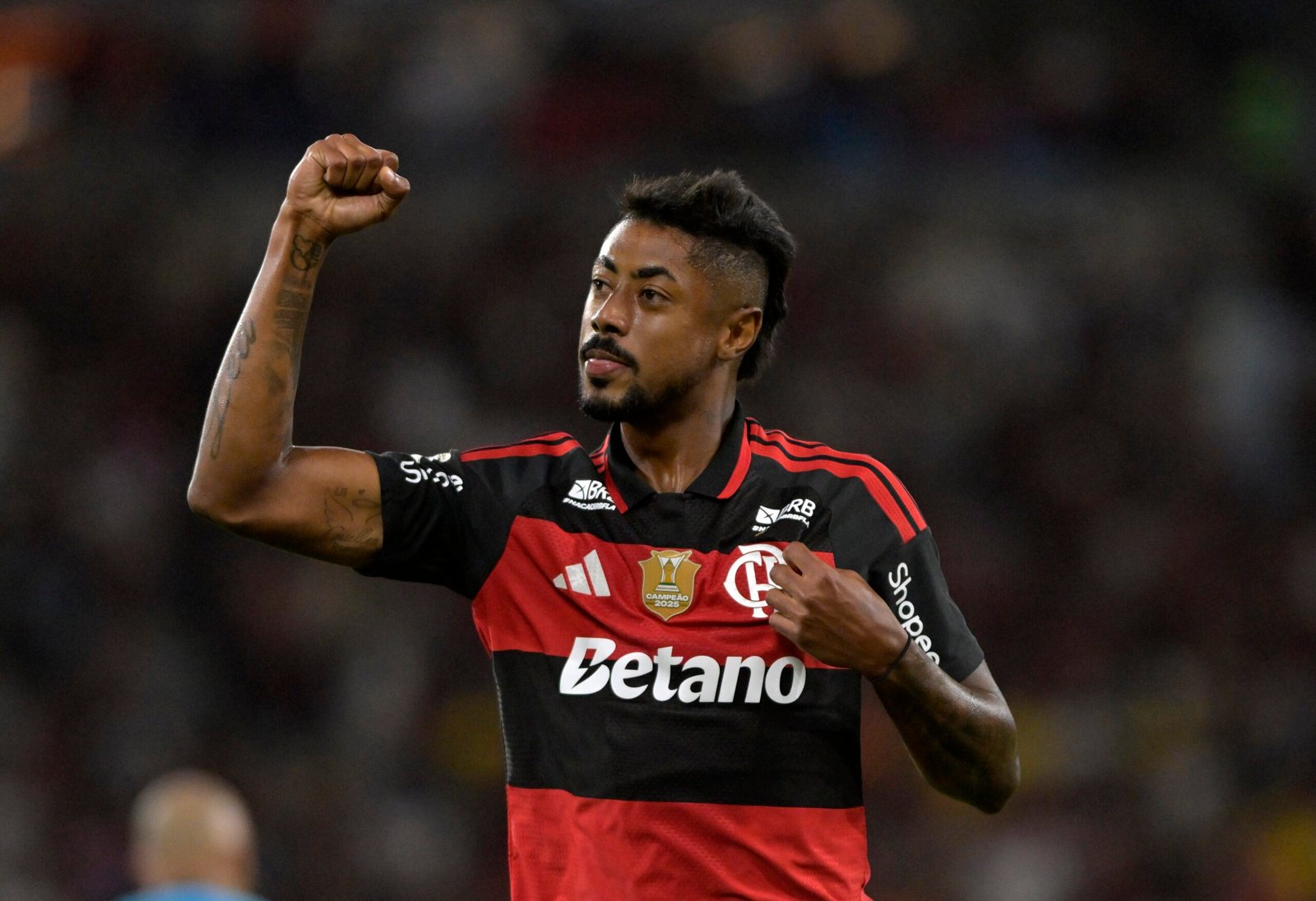 Flamengo volta a depender de si na disputa do título do Brasileirão