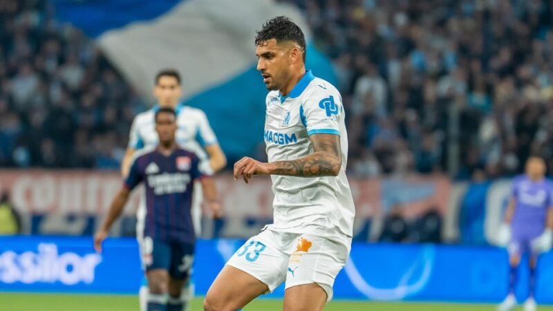 Arthur, Rodinei e Emerson Palmieri: Santos abre semana sob expectativa de reforços