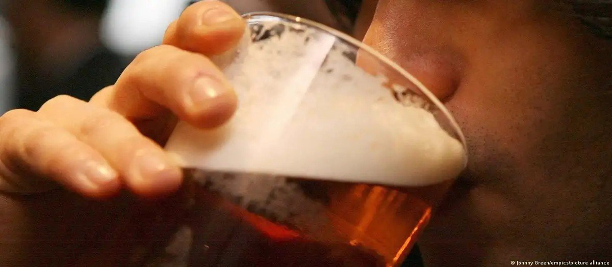 Alemanha avança para proibir consumo ‘acompanhado’ de álcool a menores de 16