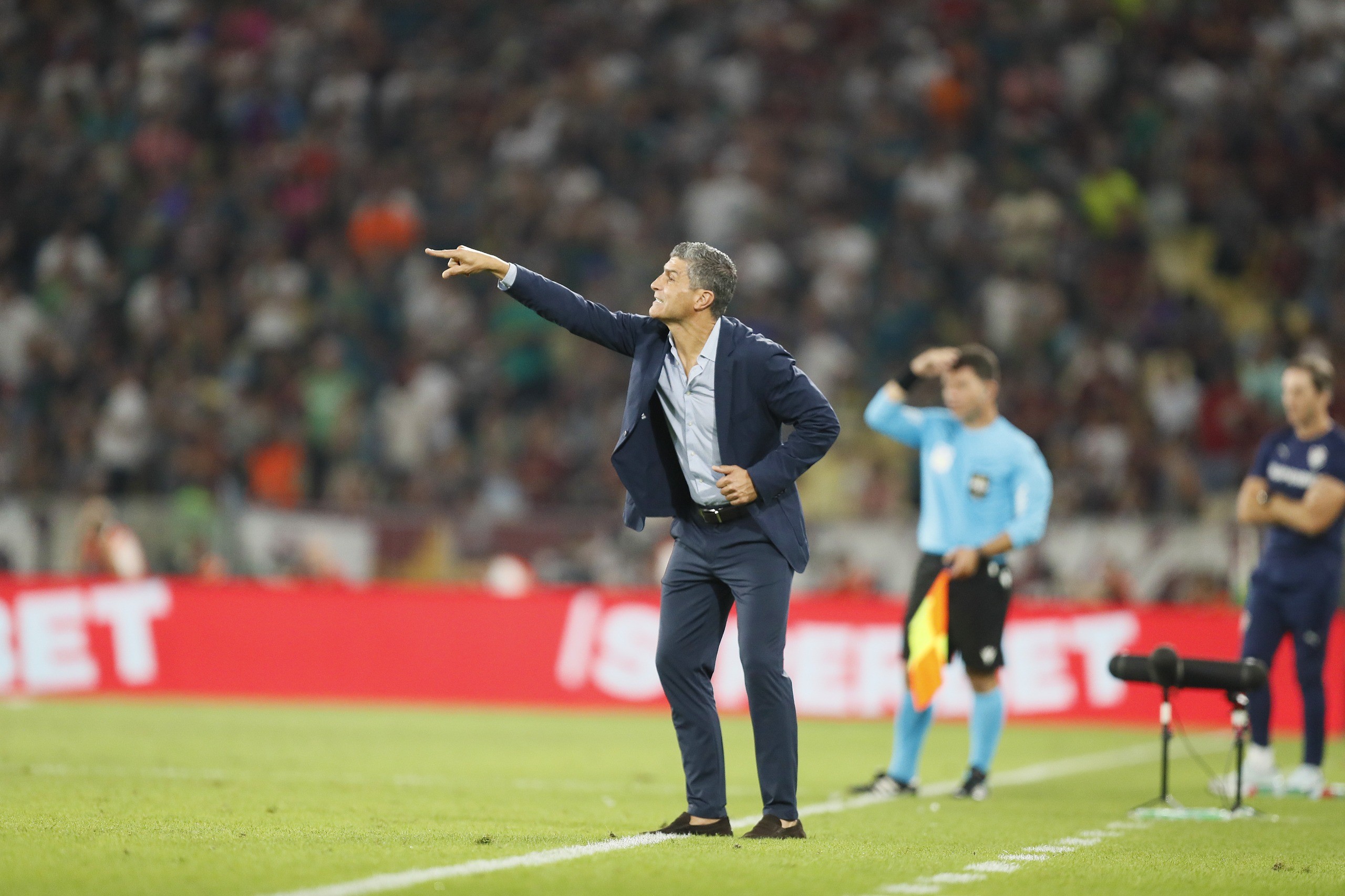 Pedro Emanuel elogia postura da equipe do Vasco em classificação: “Primeira parte quase perfeita”