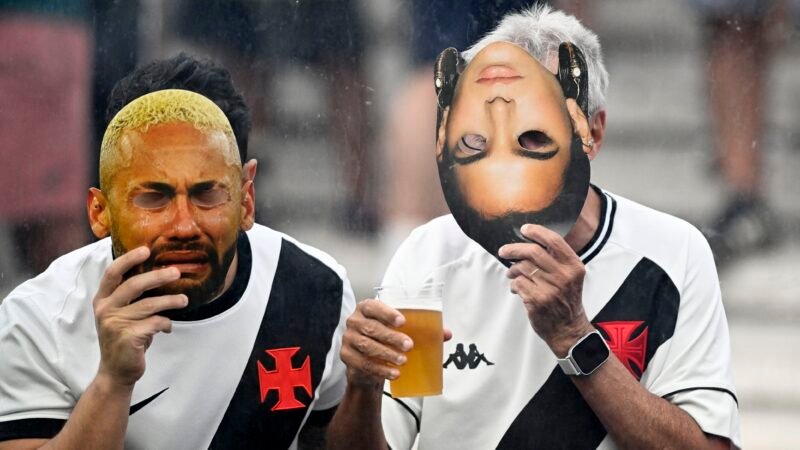 Das provocações a Neymar ao protesto no fim: os contrastes do clima em São Januário em Vasco x Santos