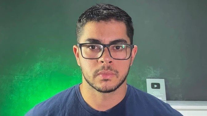 Os trabalhadores que ‘dão adeus à CLT’ atrás do sonho de viver fazendo vídeos de IA