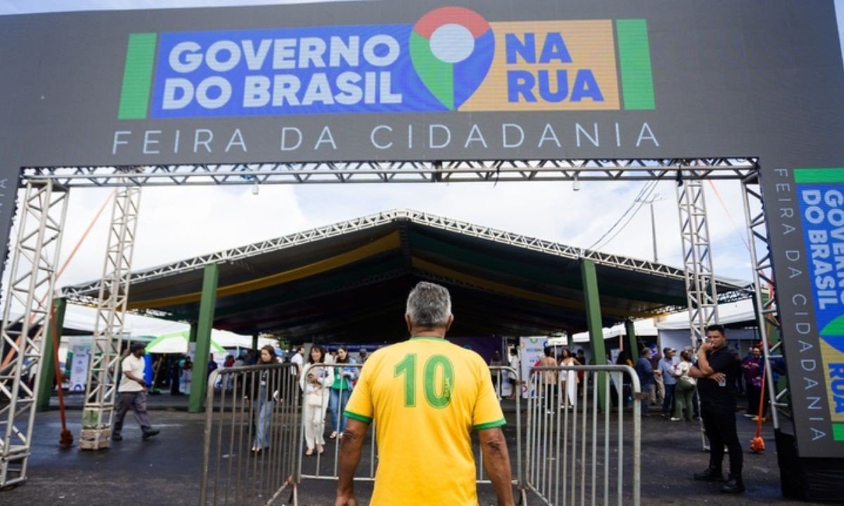 Orçamento 2027: proposta do governo limita reajustes de servidores públicos seguindo ‘gatilho’ da regra fiscal