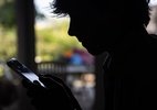 Tribunal da França bloqueia lei que proibia redes sociais para menores