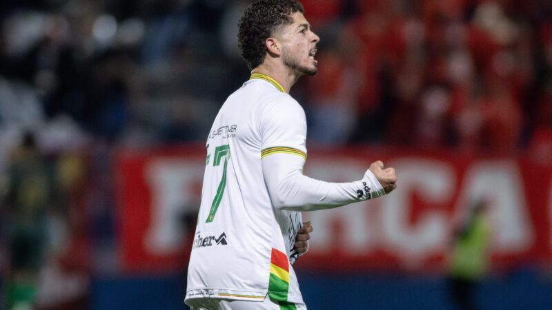 Remo tenta contratação de artilheiro do Brusque na Série C