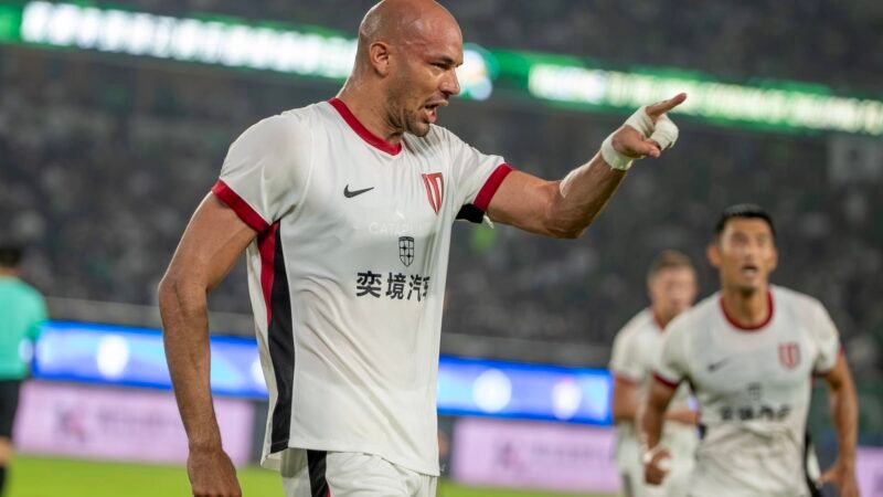 Felipe Silva marca, fecha sequência sem vitórias de clube e se aproxima de título da Superliga Chinesa