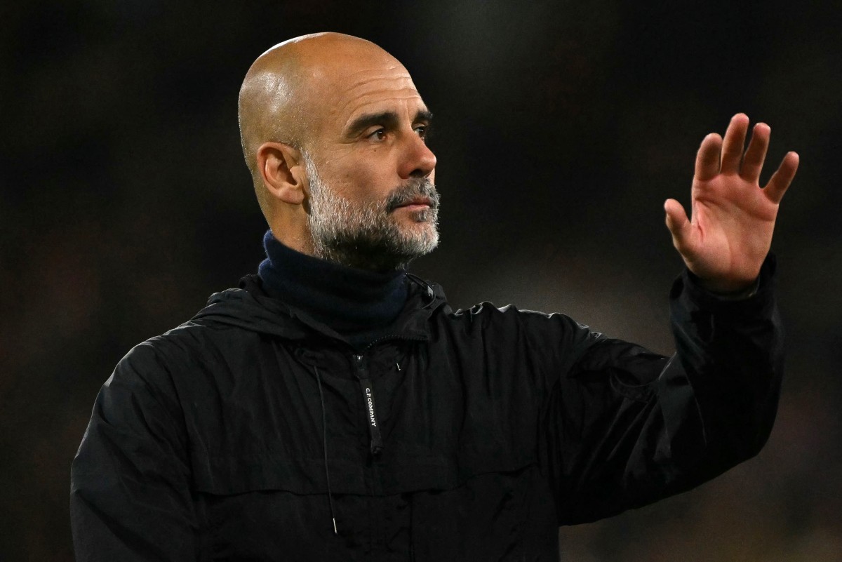Maldini diz que Guardiola chegou a pensar em escalações para a Itália