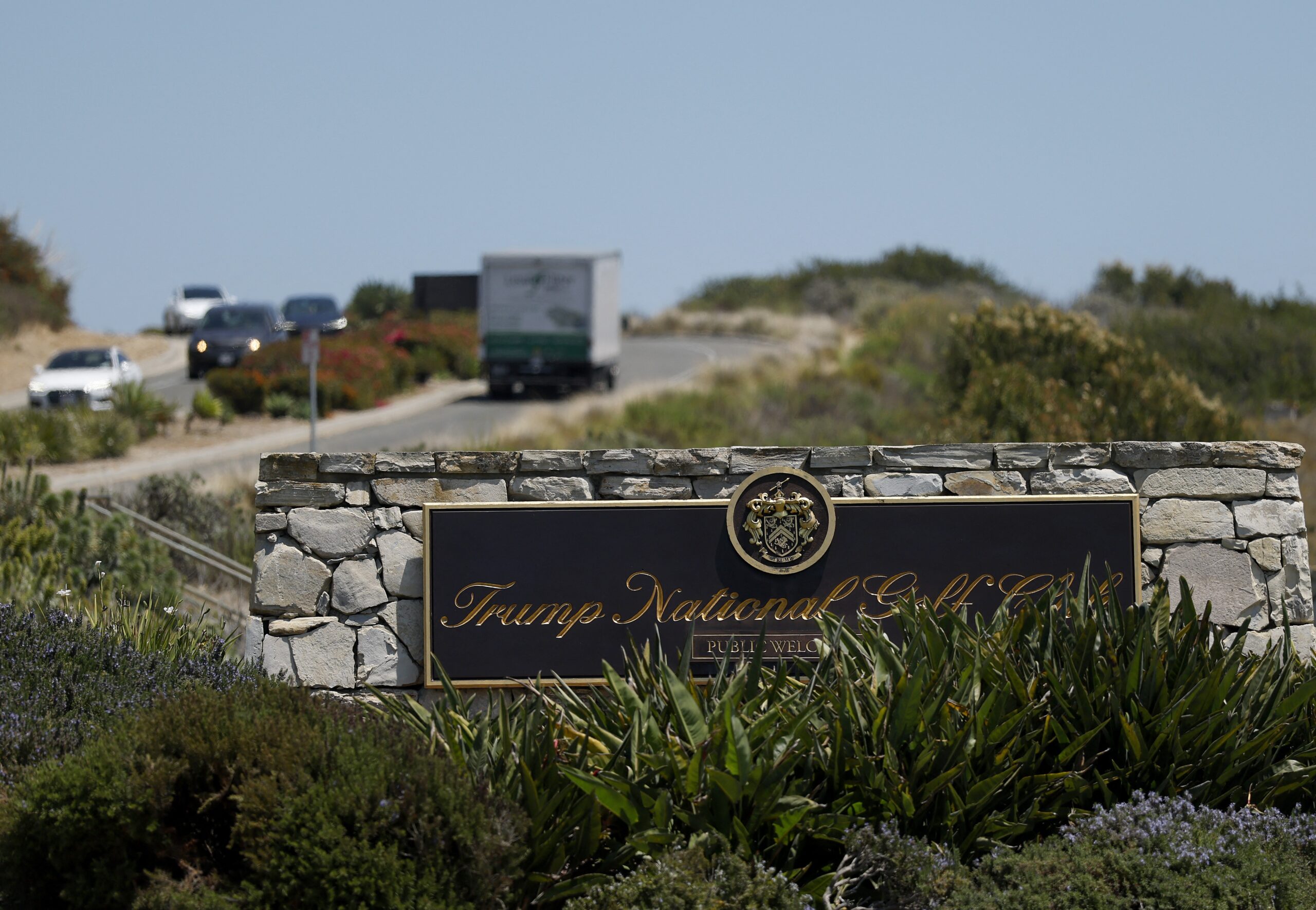 Homem armado é preso em campo de golfe de Trump dias antes de visita do presidente dos EUA; ‘Evitamos uma tragédia’, diz agente