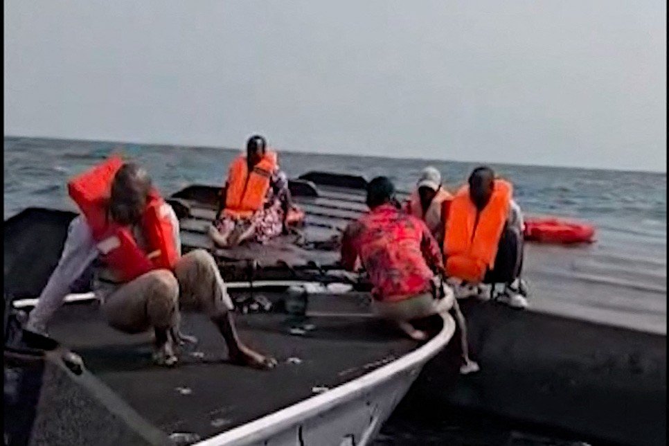 Acidente com balsa em lago no Zimbábue deixa 44 mortos