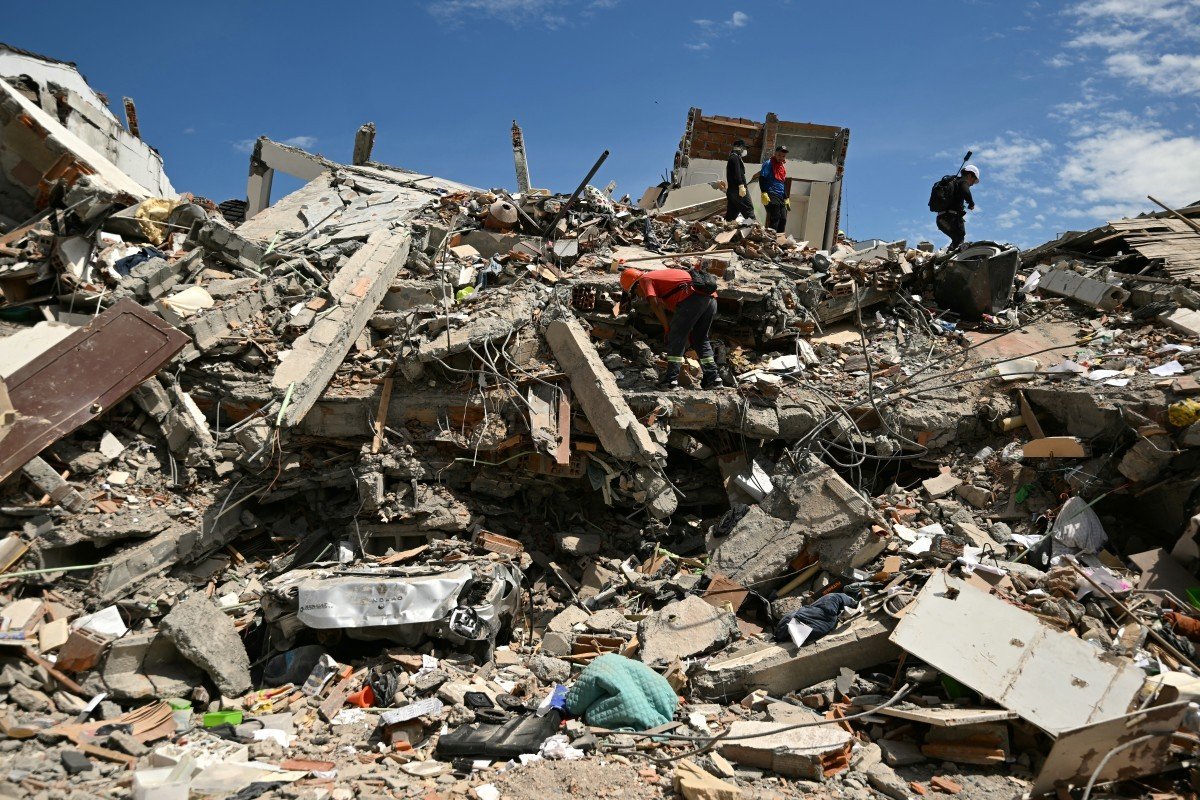 ‘Adoravam salsa’, diz parente da única sobrevivente de família devastada por terremoto na Colômbia