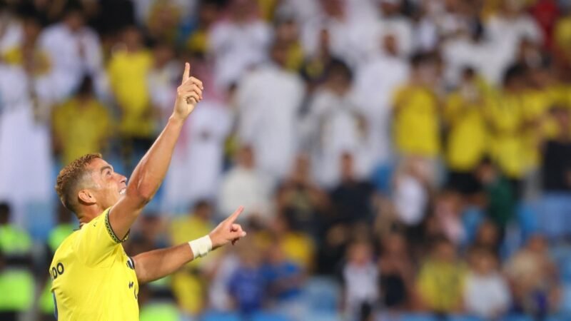Cristiano Ronaldo faz primeiro jogo após a Copa do Mundo e marca o gol 977