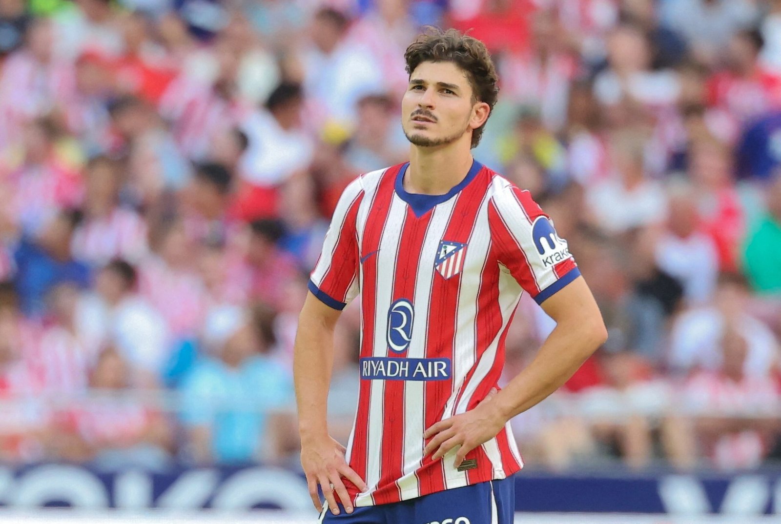 Simeone diz que Julián Álvarez não jogará contra o Sevilla e comenta situação do atleta