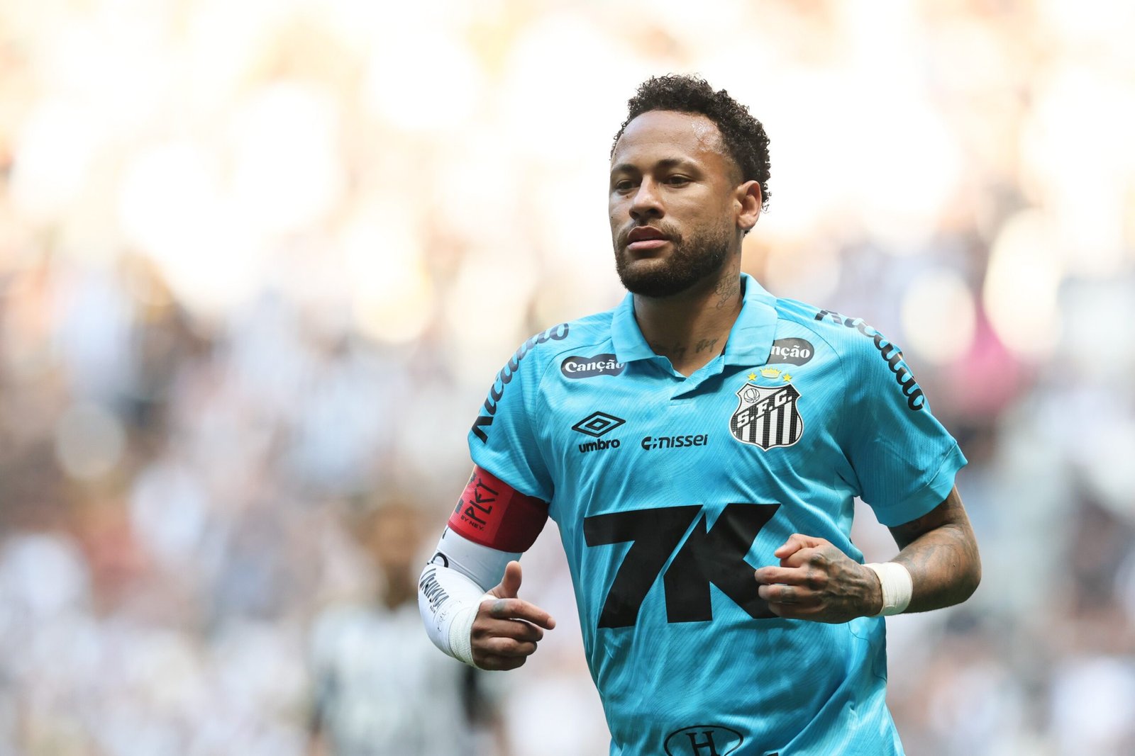 Neymar x sintético: mata-mata contra o Palmeiras põe em xeque veto do craque no Santos