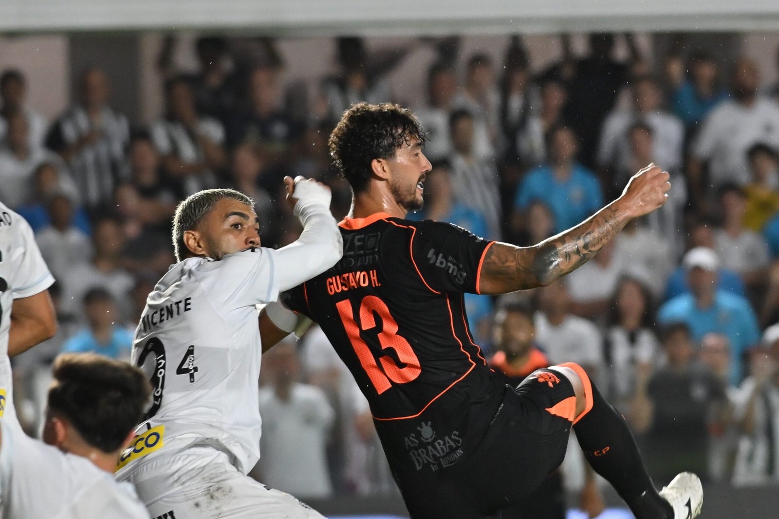 Santos tenta quebrar tabu de 15 anos contra o Corinthians no Brasileirão