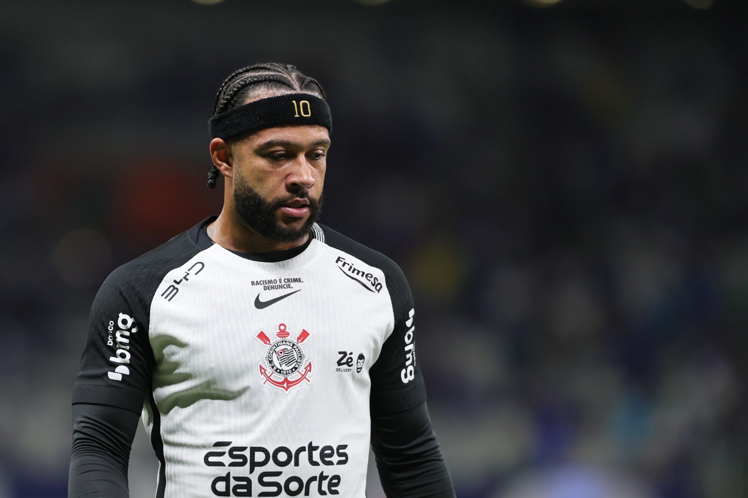 Bastidores: por que a negociação com Memphis se arrastou e dividiu o Corinthians