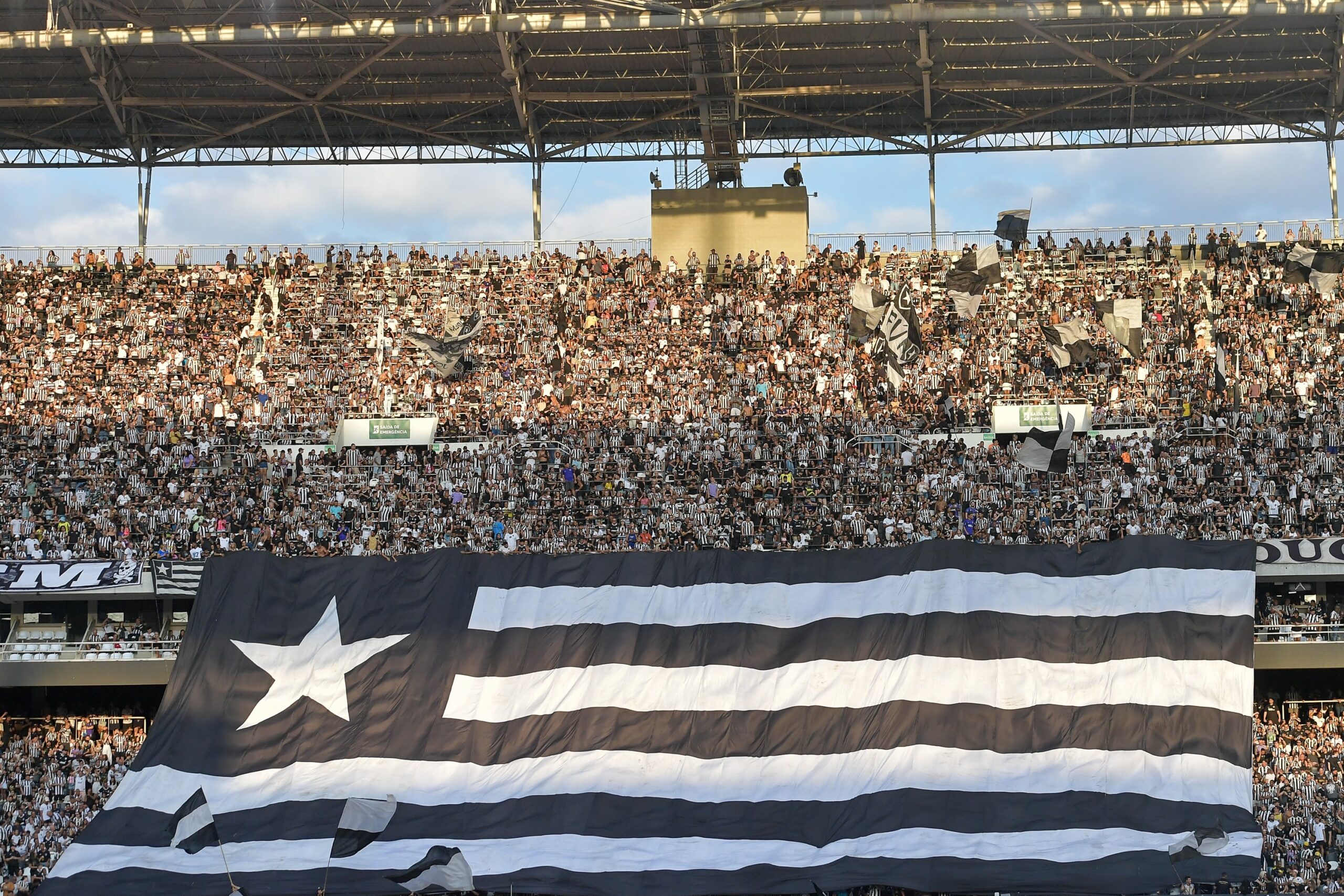 Palpites e dicas para Botafogo x Fluminense pelo Brasileirão