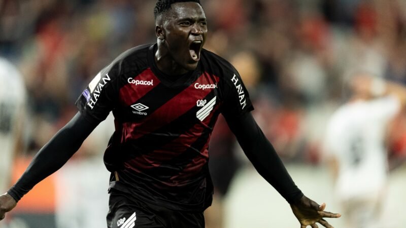 Matador dentro da área: veja o raio-X dos gols de Viveros, artilheiro do Brasileirão pelo Athletico