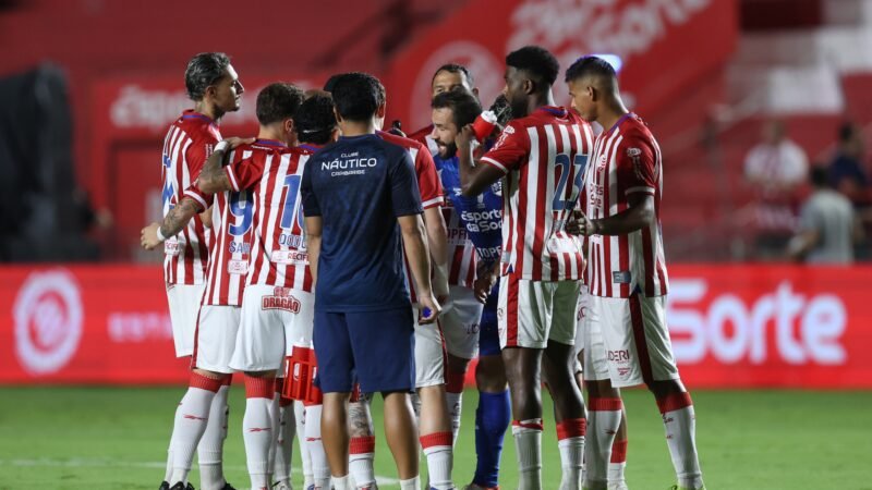Náutico quita parte dos salários atrasados com jogadores antes de jogo contra o Atlhetic