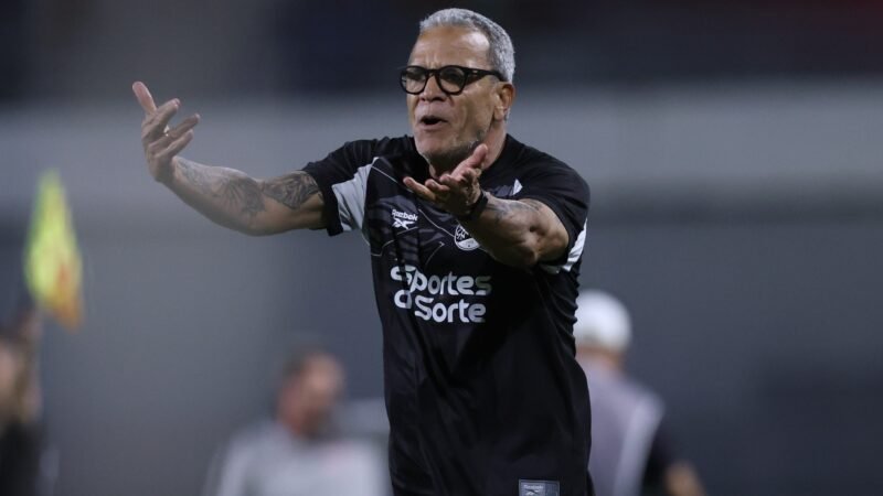 Orçamento, modelo no futebol, reformulação… Hélio explica decisões no Náutico