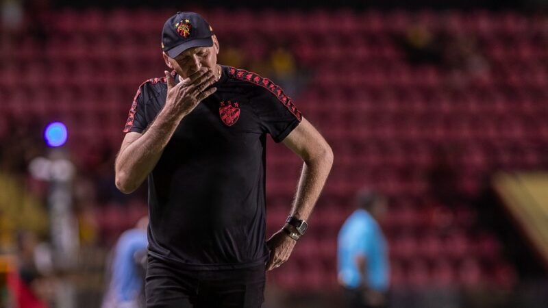 Dal Pozzo chega a 10 jogos no comando do Sport precisando melhorar números