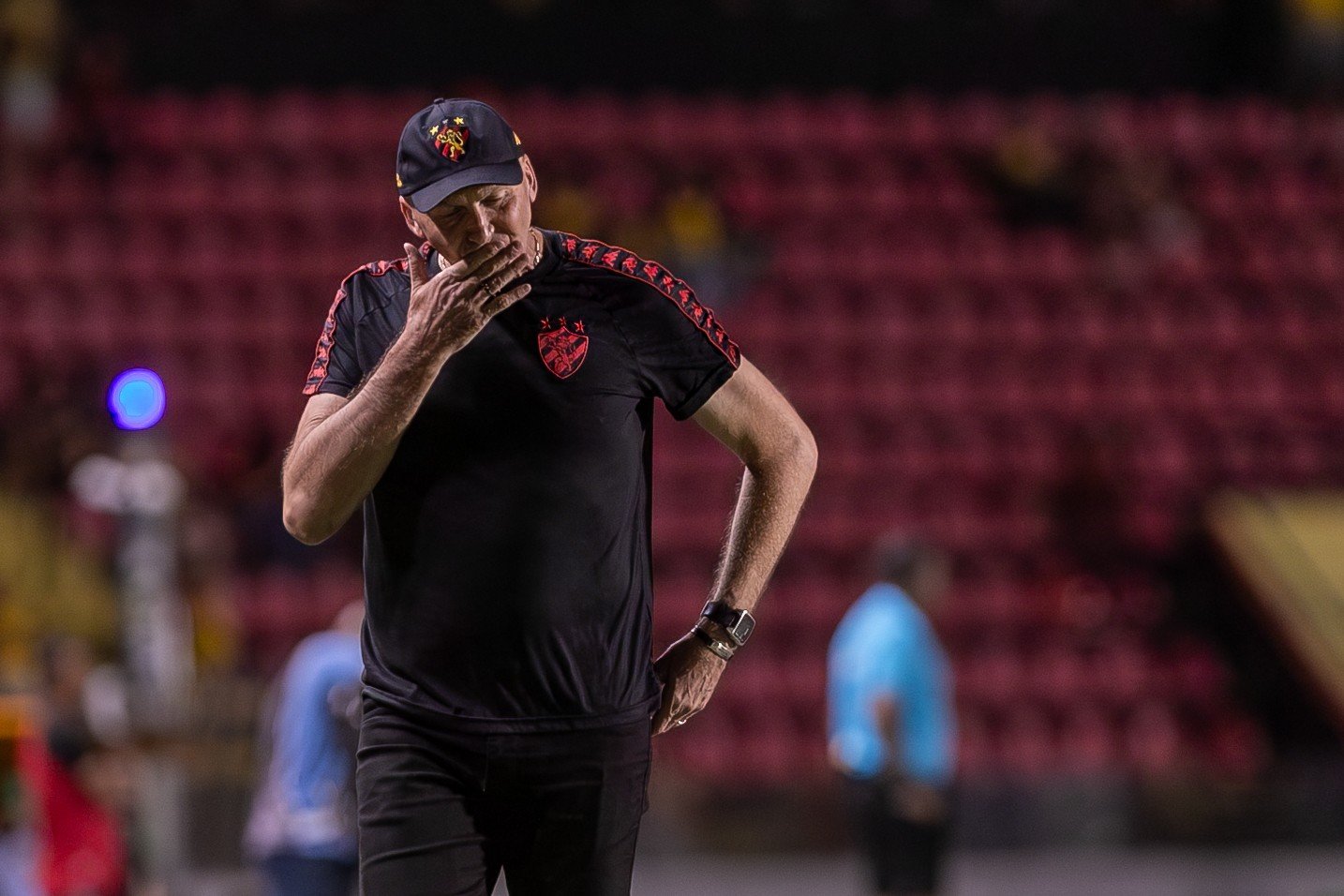 Dal Pozzo chega a 10 jogos no comando do Sport precisando melhorar números