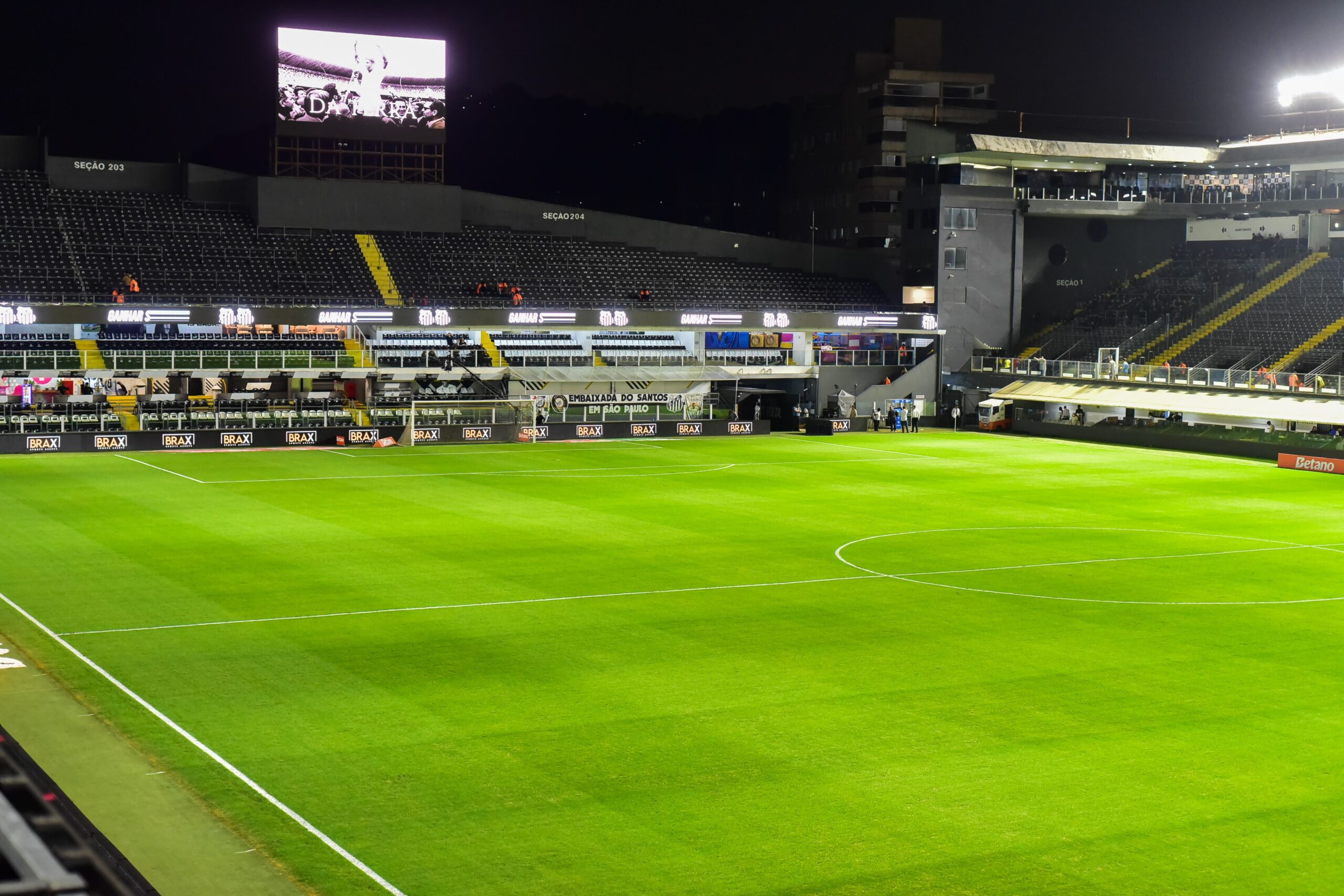 Santos x Athletico-PR: onde assistir ao vivo, horário e escalações