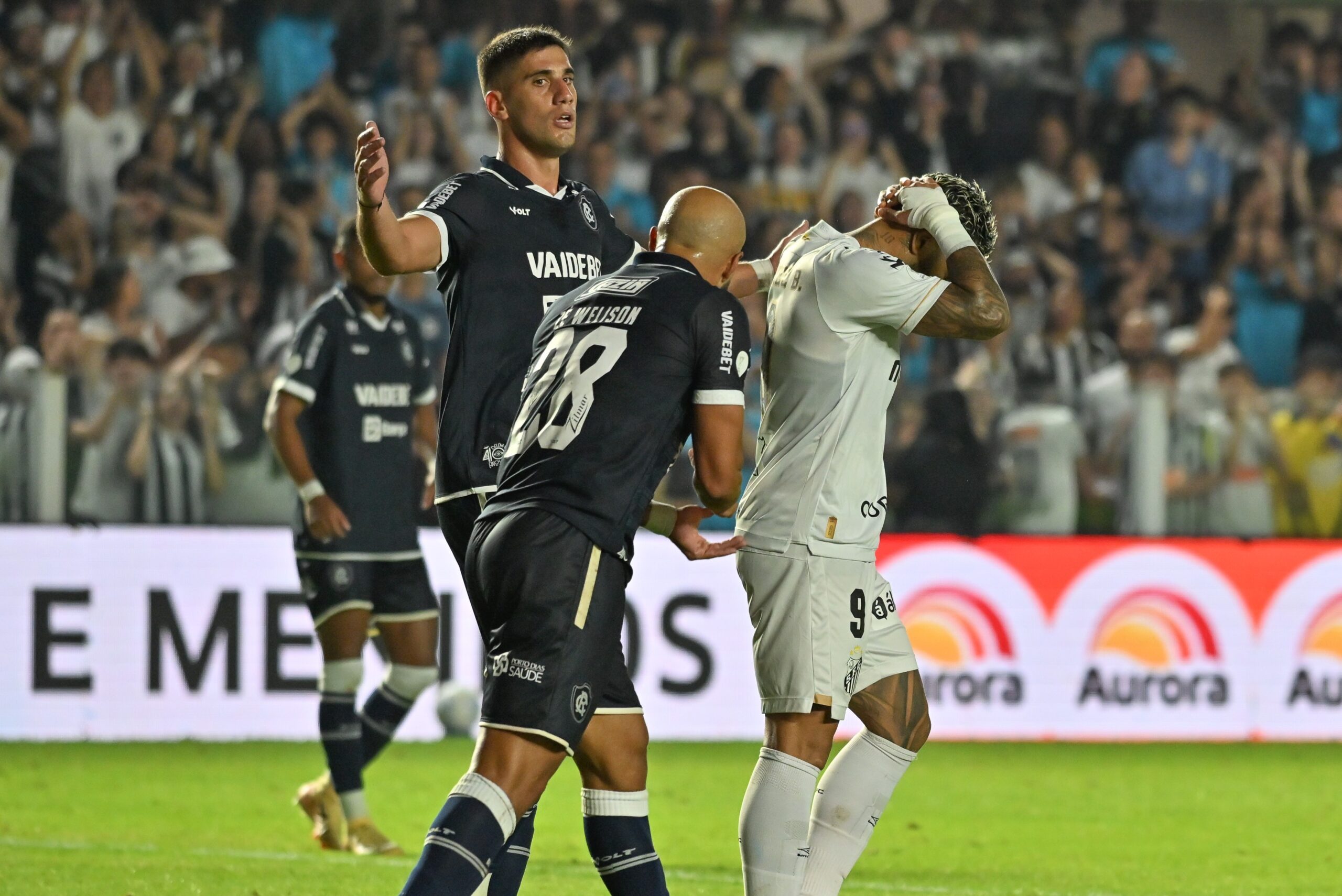 Atuações do Remo: Zé Welison vira “muro” em empate com Santos; dê suas notas