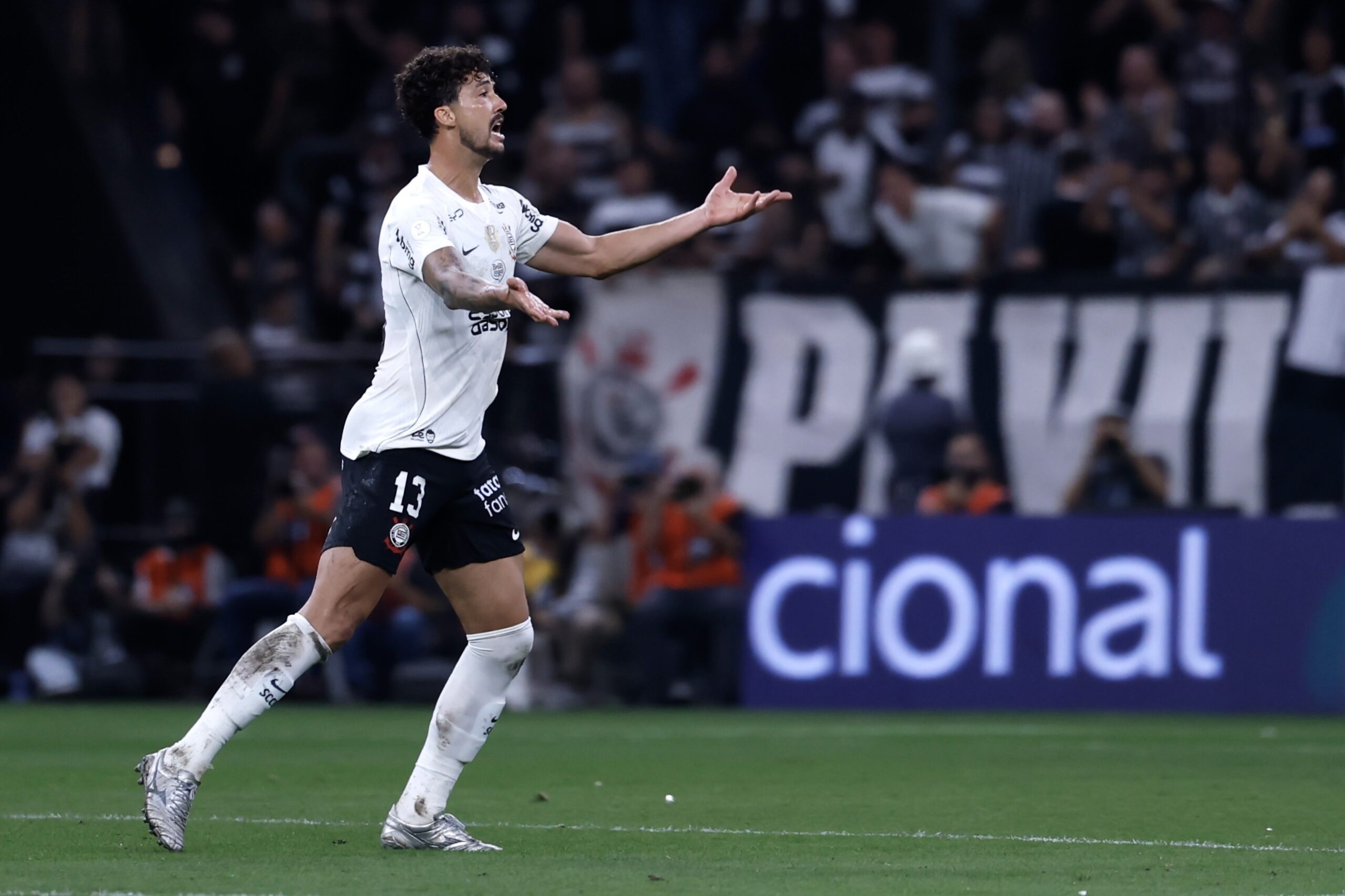 Gustavo Henrique pede desculpas por eliminação do Corinthians na Copa do Brasil: “Não pode parar”