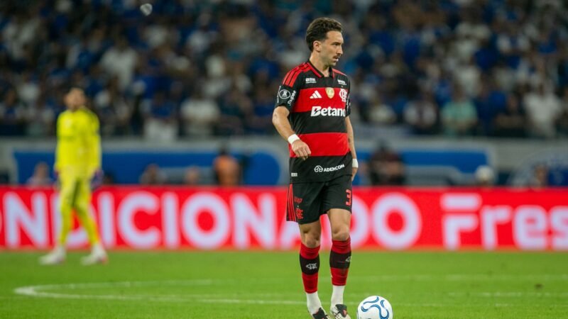 Ortiz valoriza aprendizados da Libertadores de 2025 e celebra volta em alto nível ao Flamengo