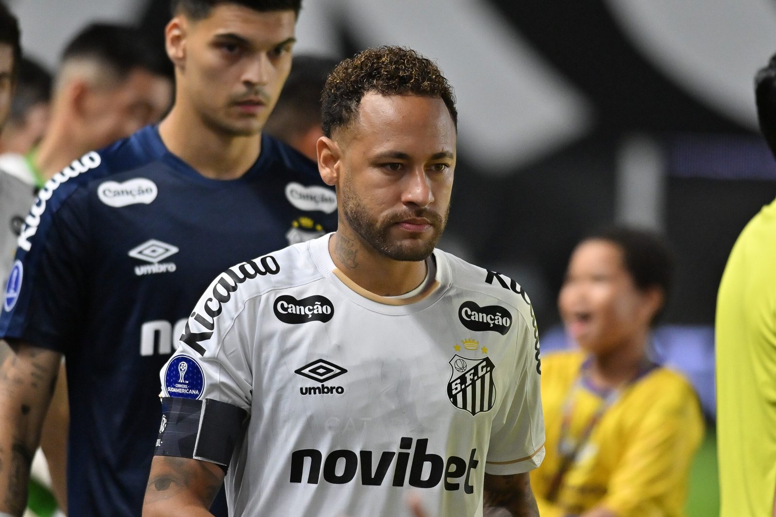 Neymar no sintético? Craque do Santos desconversa sobre jogar o clássico contra o Palmeiras