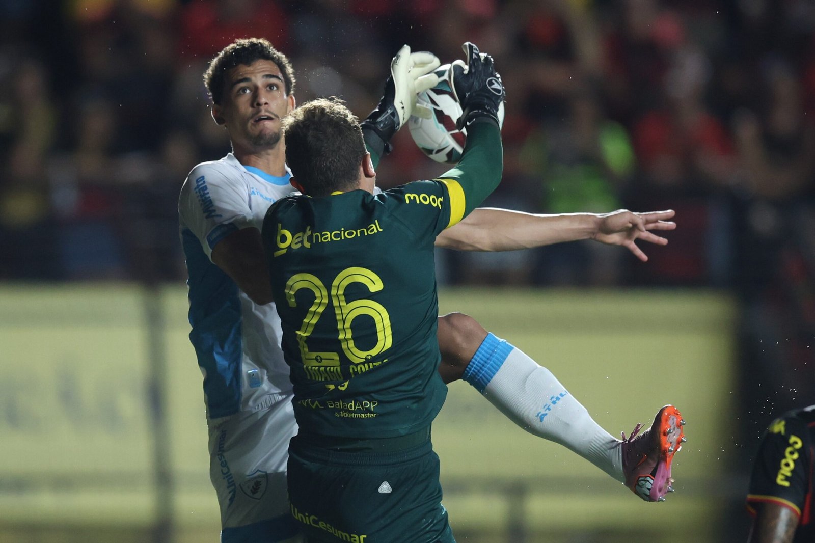 Análise: Londrina se esforça, mas perde a quarta seguida e fica afundado no Z4 da Série B