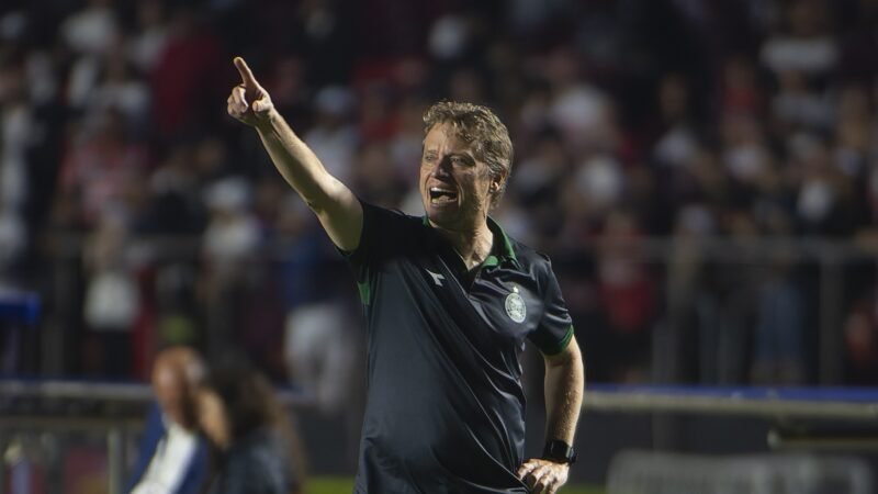 Seabra avalia empate do Coritiba com o São Paulo e aponta lições para o time