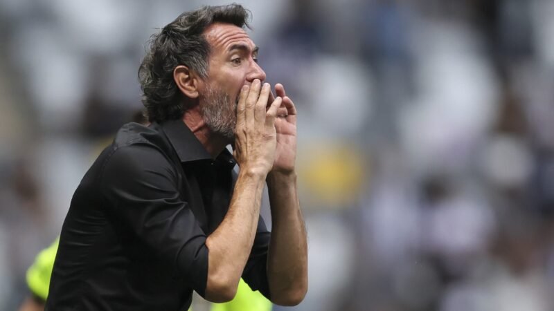 Barba celebra evolução do Atlético-MG e comenta planos para Fred no time