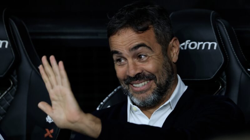 Artur Jorge valoriza resposta de reservas do Cruzeiro e elogia jovens: “Dá gosto ver a evolução”