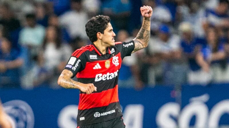 Cartola: atacantes e laterais dominam a cena entre os 20 melhores do game; veja lista