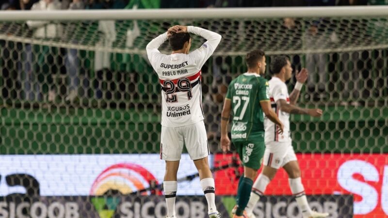 Times grandes disputam quem merece mais o rebaixamento