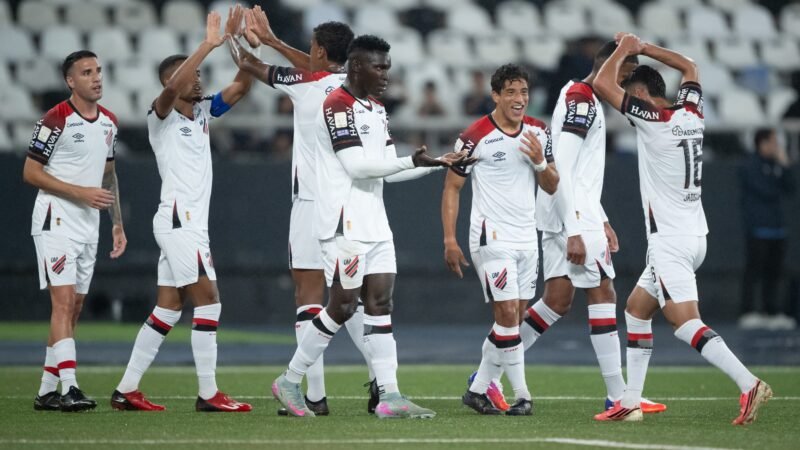 Athletico supera pontuação de rebaixamento no Brasileirão 2024 com 14 rodadas de antecedência