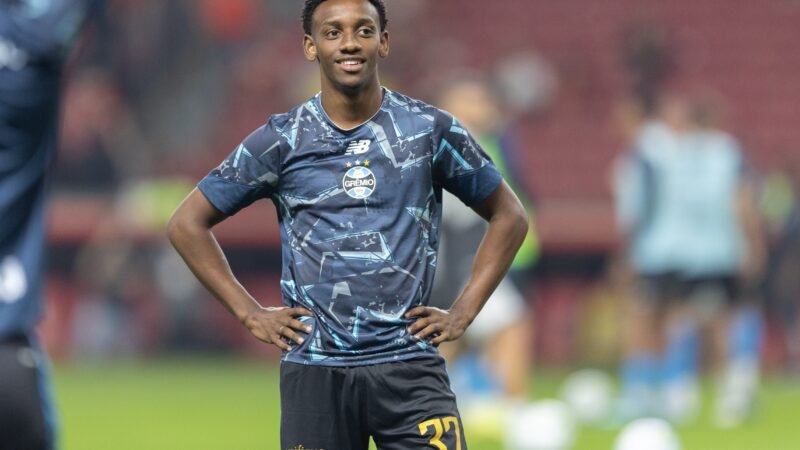 Grêmio encaminha venda de Gabriel Mec ao Porto; veja valores