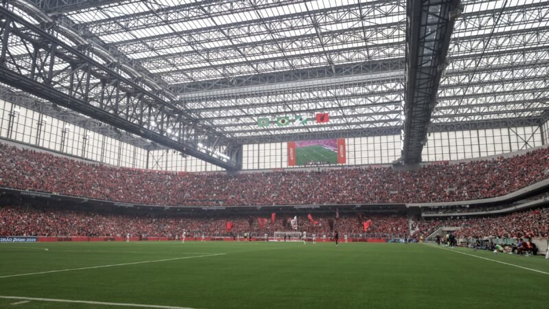 Athletico x Fluminense bate recorde de público na Arena da Baixada no Brasileirão