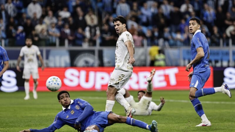 Análise: Grêmio sofre 30 finalizações do lanterna, mas vence por três motivos; veja quais