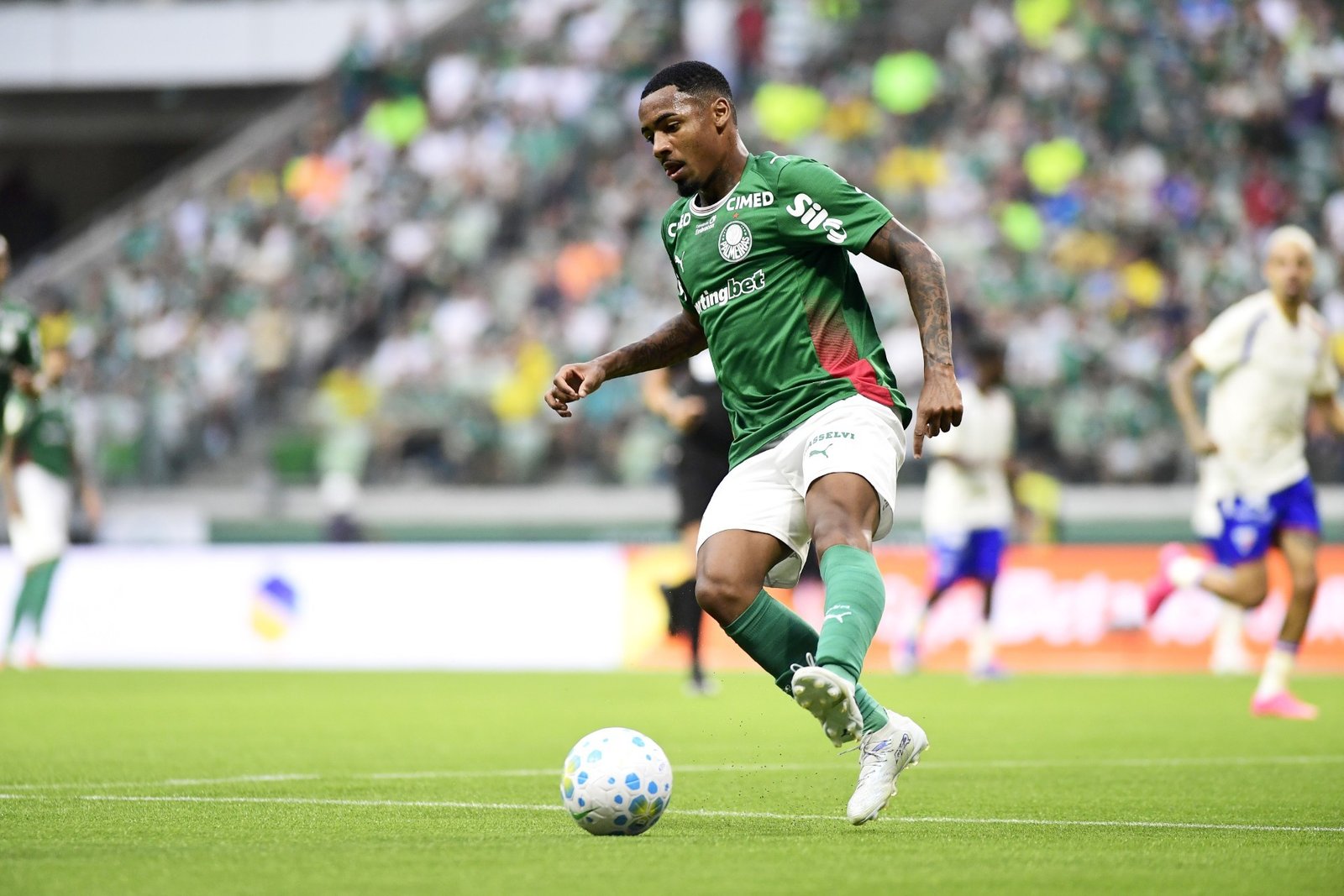 Por que o Palmeiras insiste em 40 milhões de euros para liberar Allan ao City e o que pensa Abel