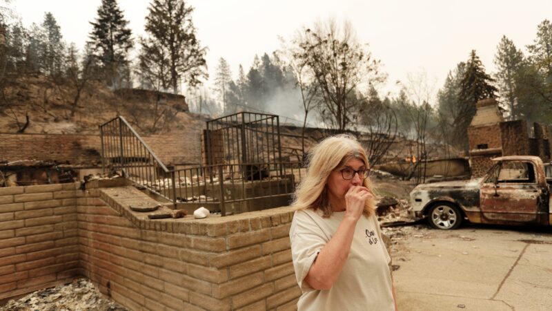 Incêndios florestais destroem mais de 600 imóveis e autoridades evacuam 5 mil casas em Washington