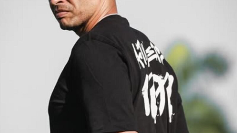 Alex critica critério da arbitragem e postura de árbitra assistente: “Prepotência gigantesca”